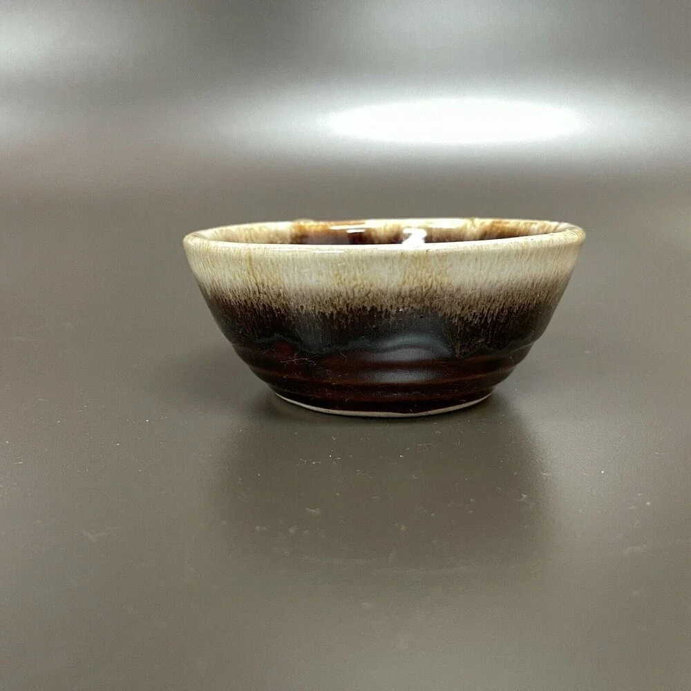 Monmouth Maple Leaf Brown Pottery Drip Glaze Handled‎ Soup Bowl USA